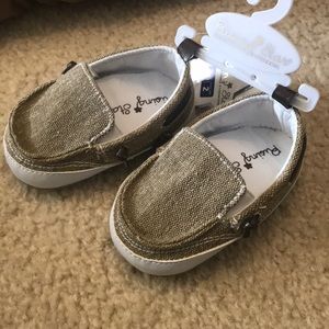 Baby boy shoes. Size 2, 6-9 mo.